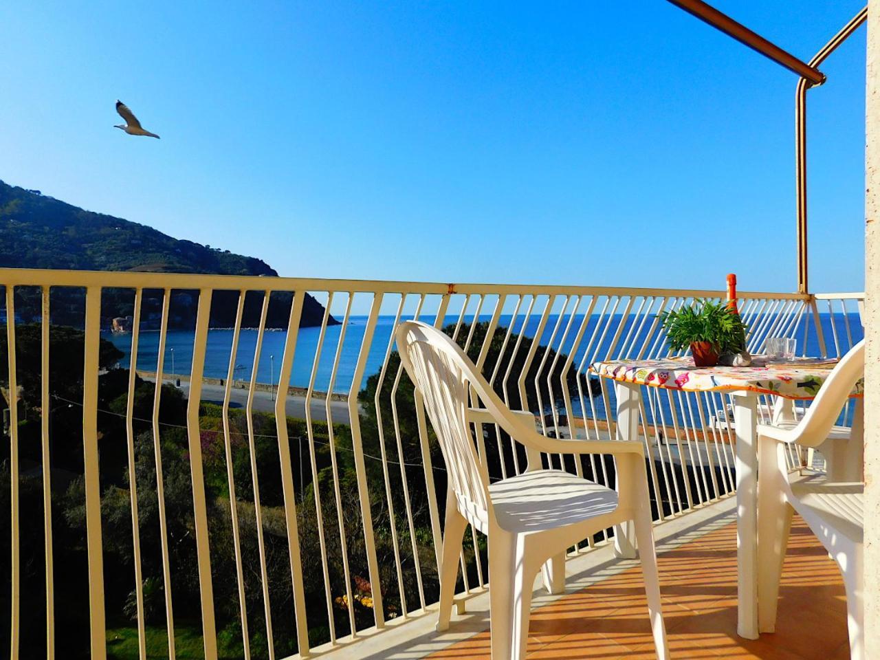 Spazioso Appartamento Vista Mare, ليفانتو المظهر الخارجي الصورة